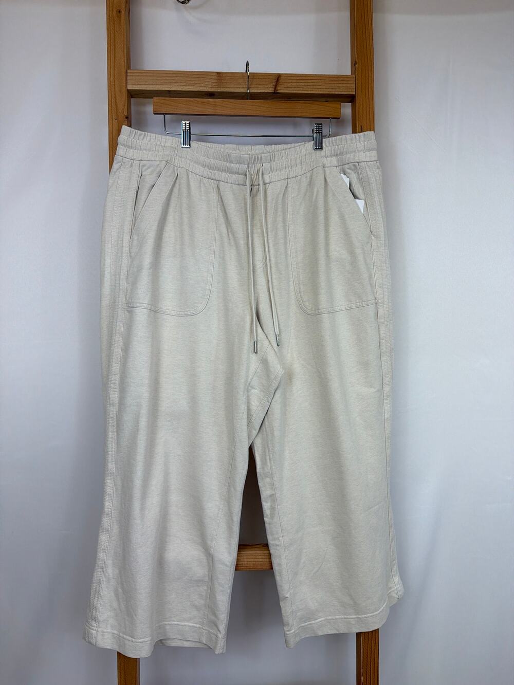 NWT Athleta Cream Wide-Leg Crop Pants (Size 20)